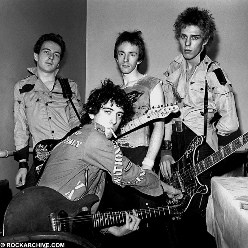 Mick Jones19